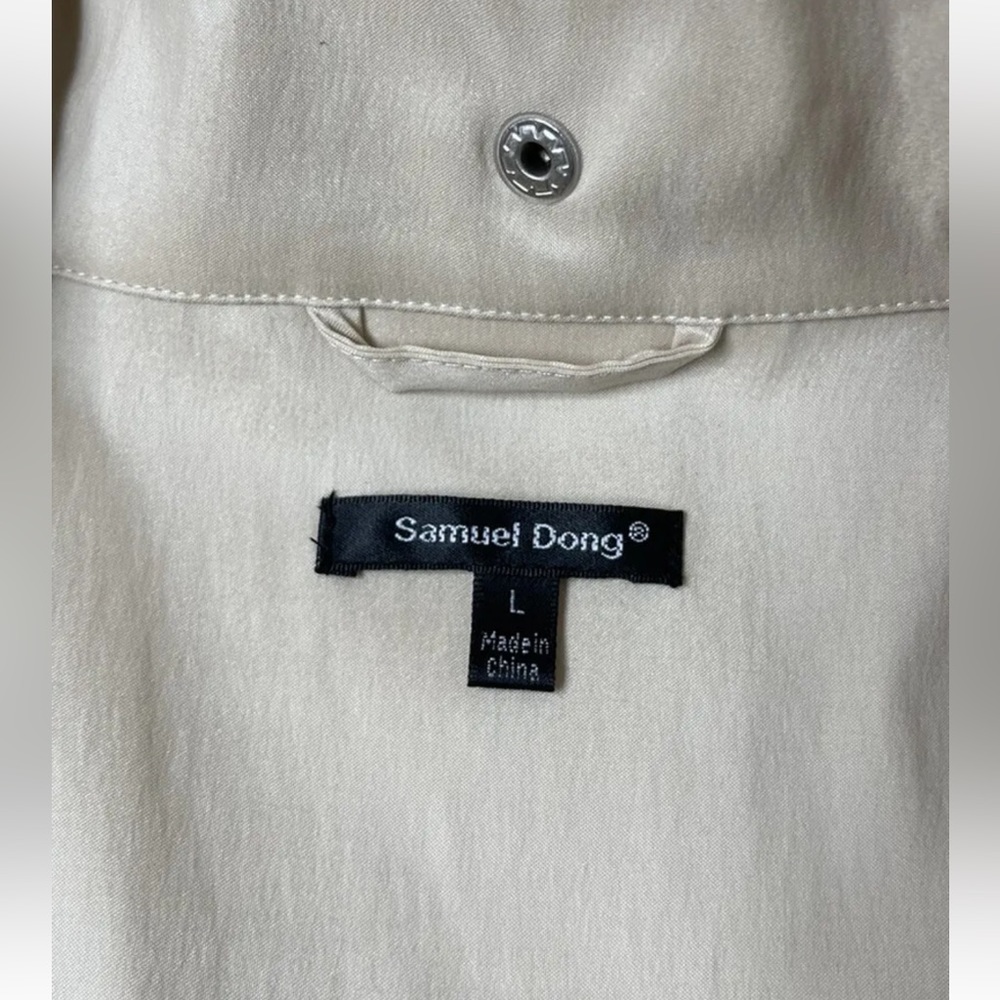 Samuel Dong Bubble Trench Coat. Size: L - Picture 6 of 10